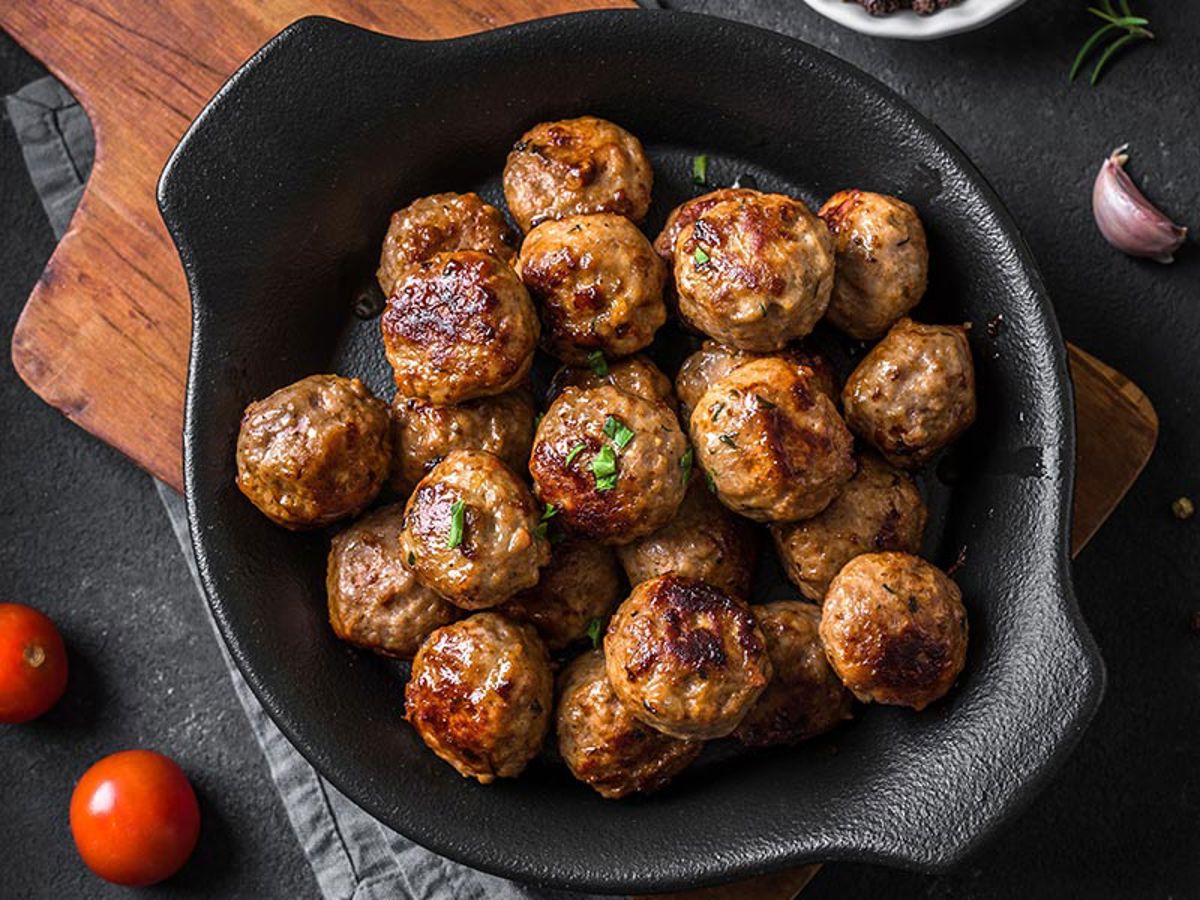 Beef Pork Higher Fat Meatballs 800X600